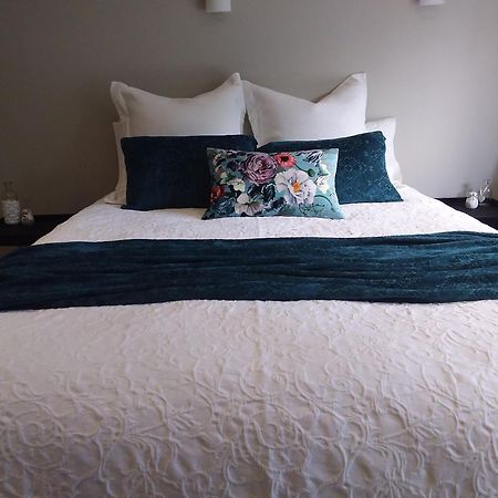 Karapiro Willows Luxury B & B Кеймбридж Екстериор снимка