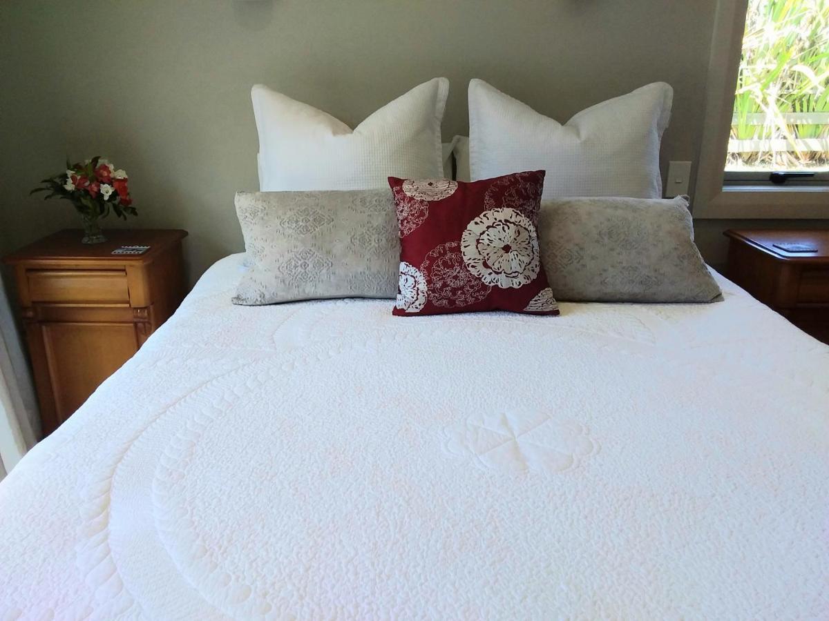 Karapiro Willows Luxury B & B Кеймбридж Екстериор снимка