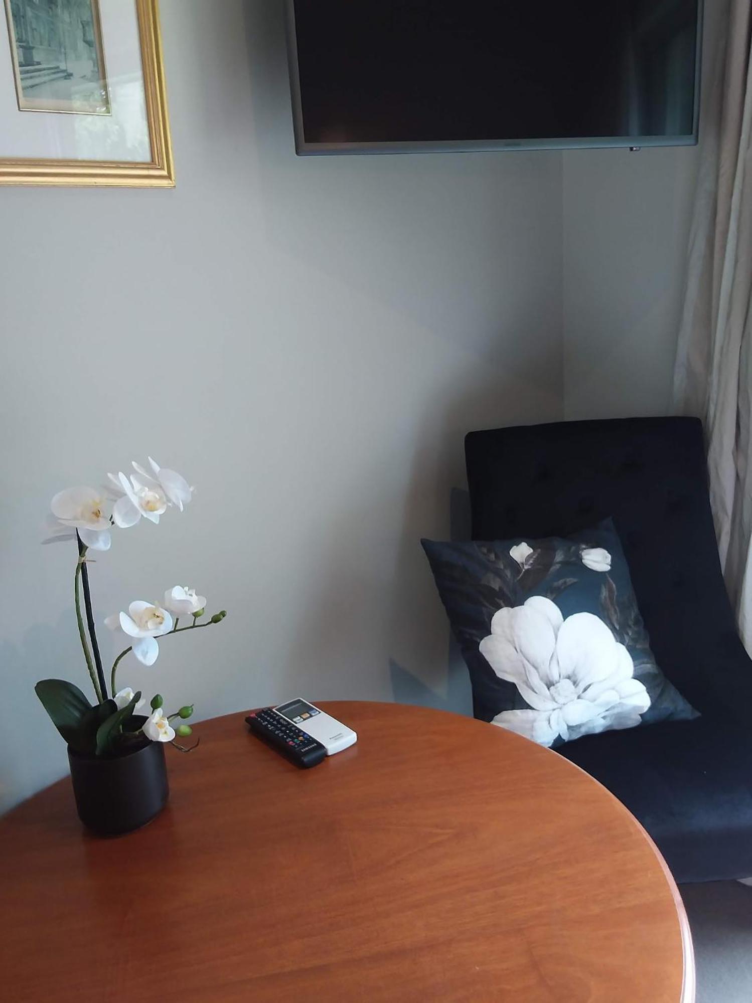 Karapiro Willows Luxury B & B Кеймбридж Екстериор снимка