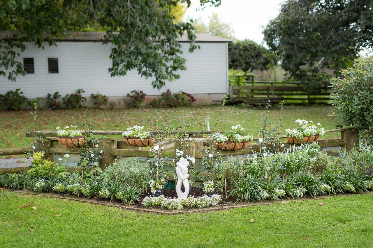 Karapiro Willows Luxury B & B Кеймбридж Екстериор снимка